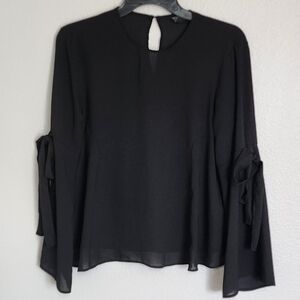 TOPSHOP FLARED  LONG SLEEVE  BLACK TOP/ Size  6